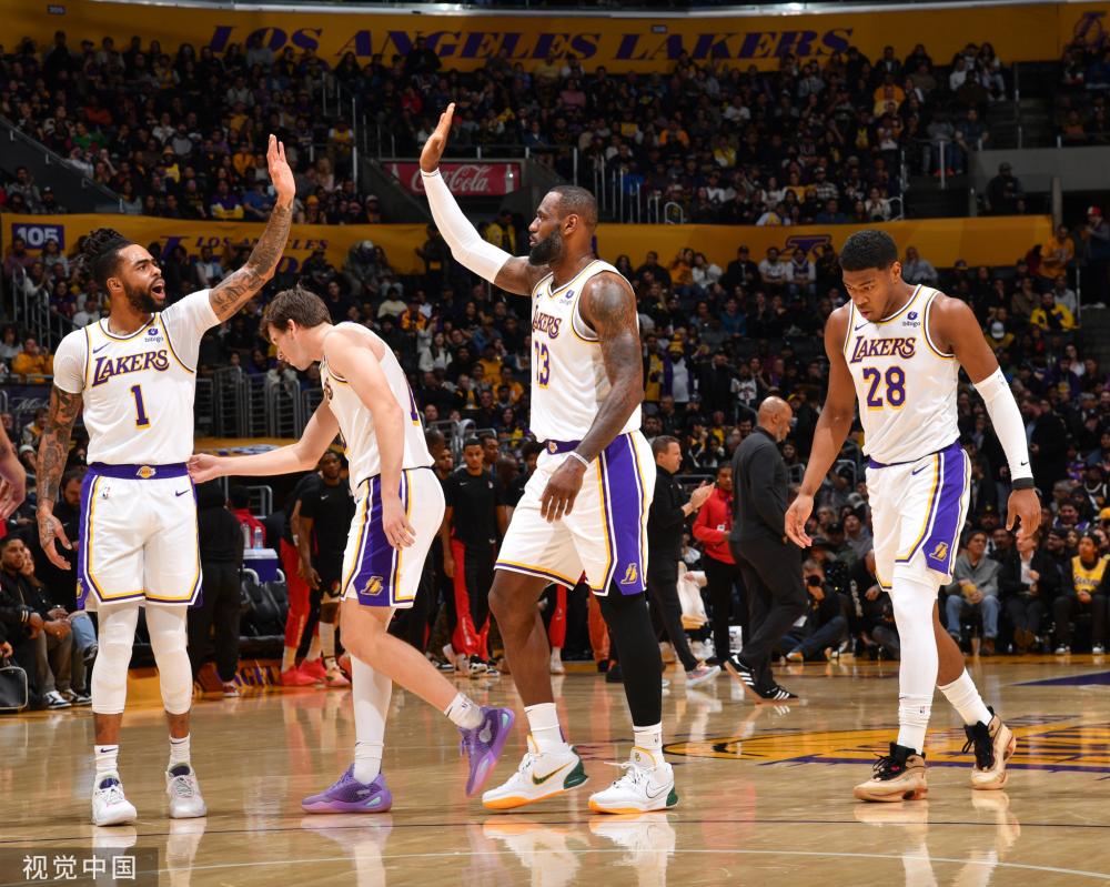 雷恩凭借顽 雷恩凭借顽