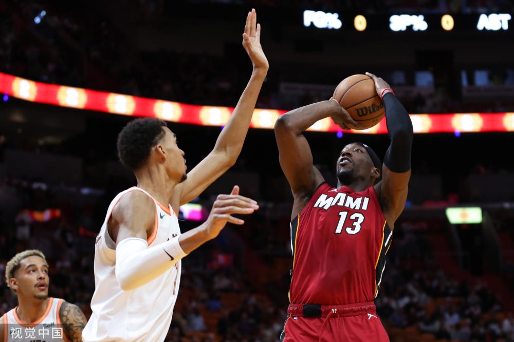 夹击限制了 夹击限制了