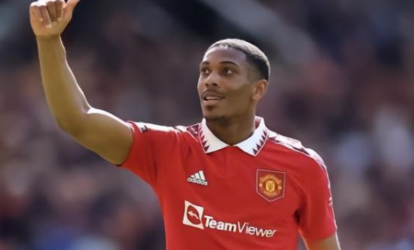 然而由于球 然而由于球